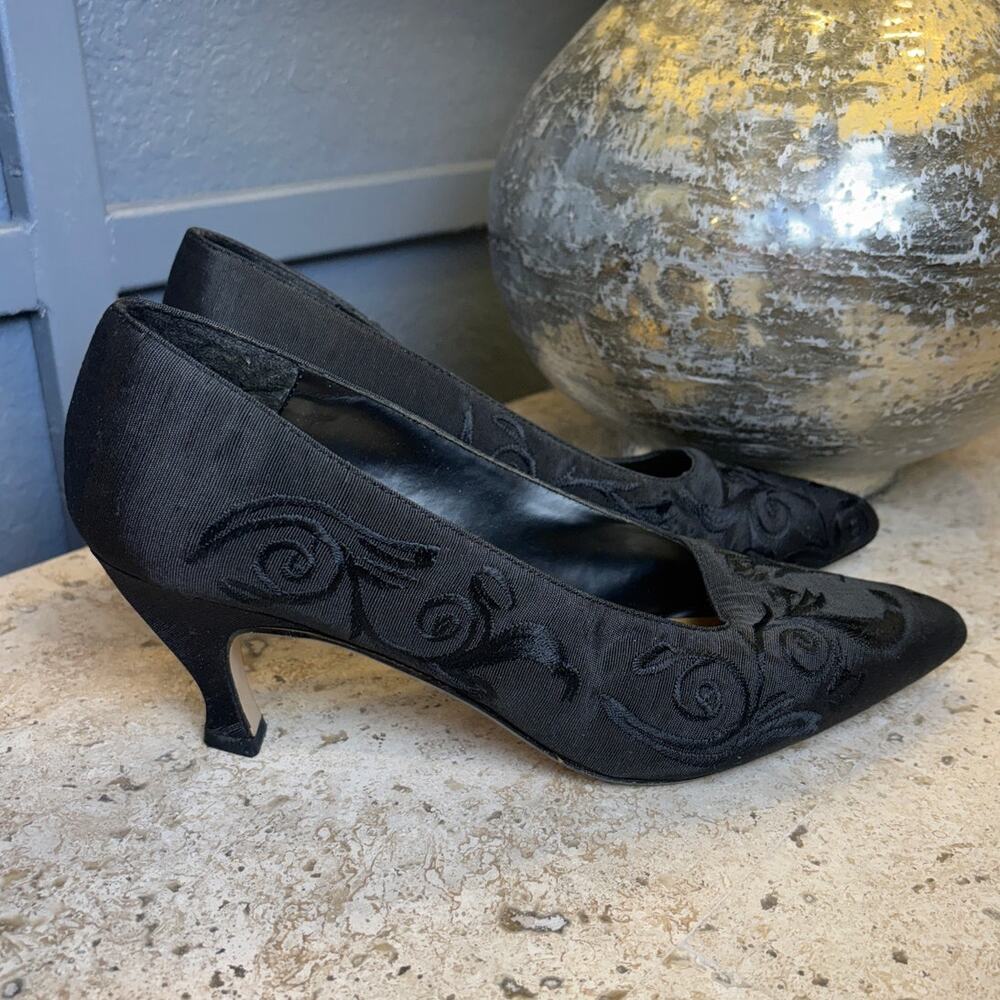 Corsina Black Vintage Sweetness Fabric Pumps Block Heels Size 9 1/2 M